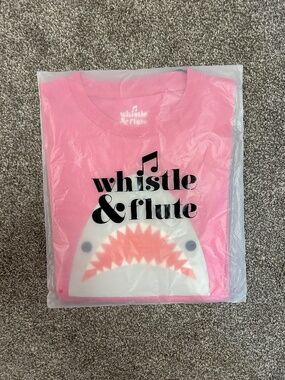 Whistle & Flute size 7-8 shark tee